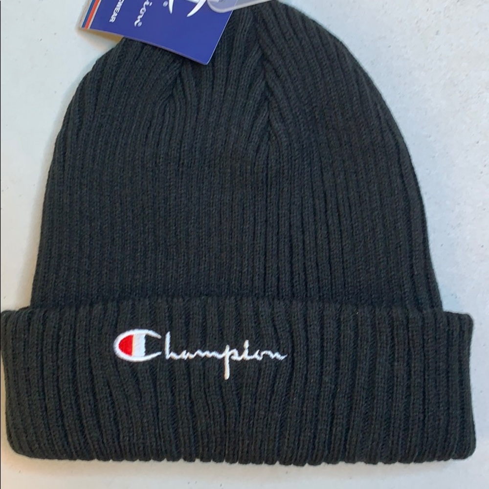 Champion Script Logo Beanie - Black NWT - Picture 2 of 13
